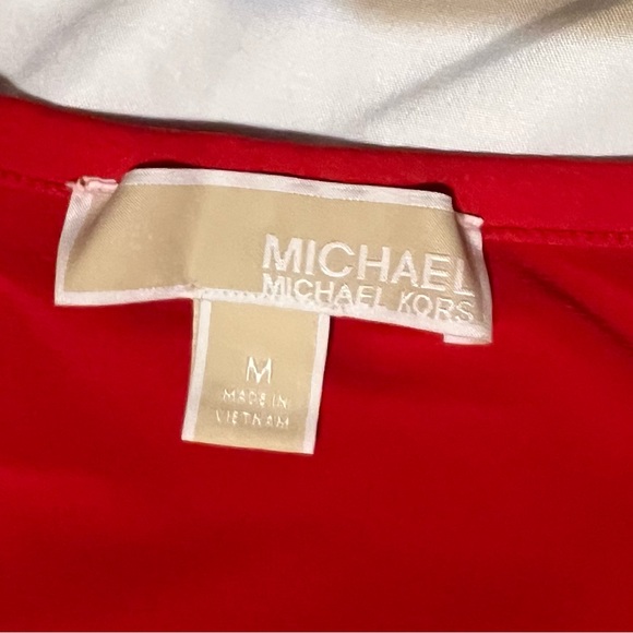 Michael Kors Red Pleated Hem Shift Dress sleeveless size Medium Scoop knockline - Picture 3 of 10